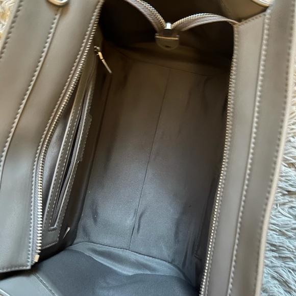 Charles and Keith Hand Bag - Picture 2 of 9